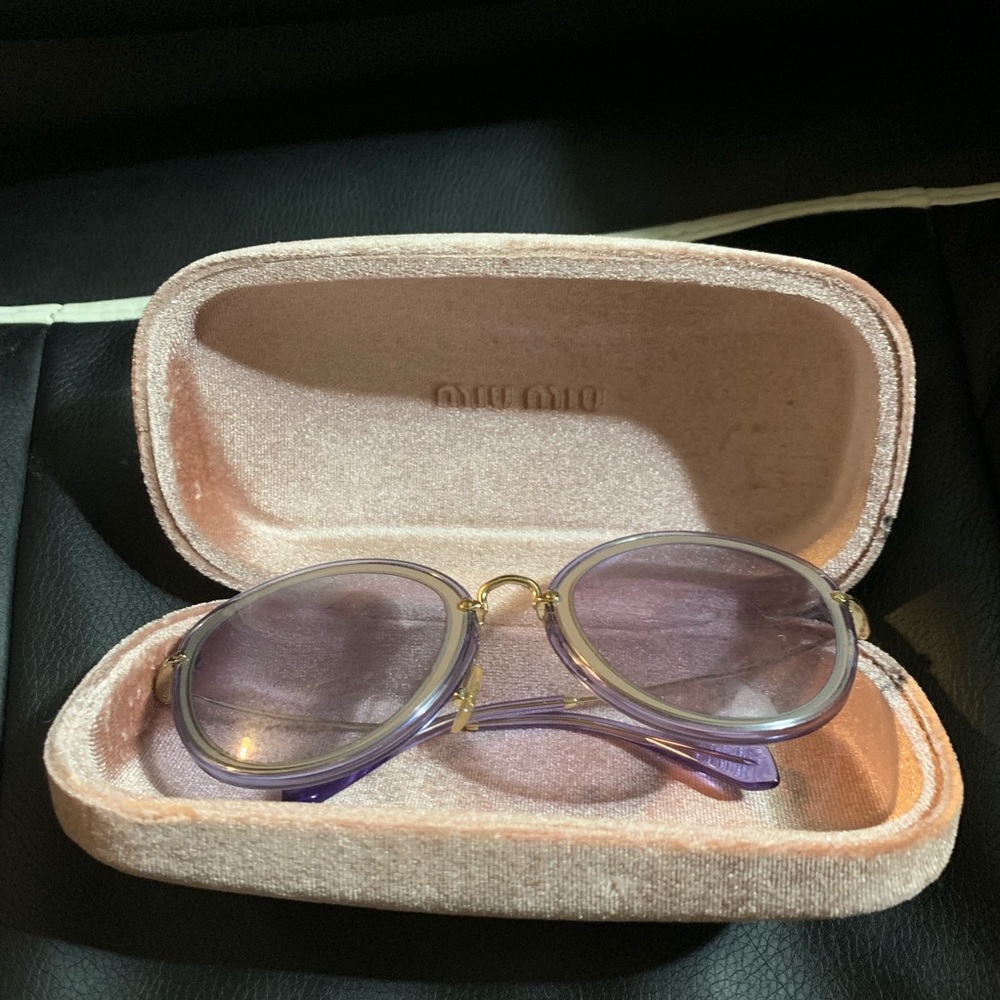 Miu MIU SUNGLASSES